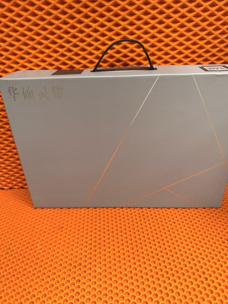 Ноутбук ASUS ZenBook UX3405