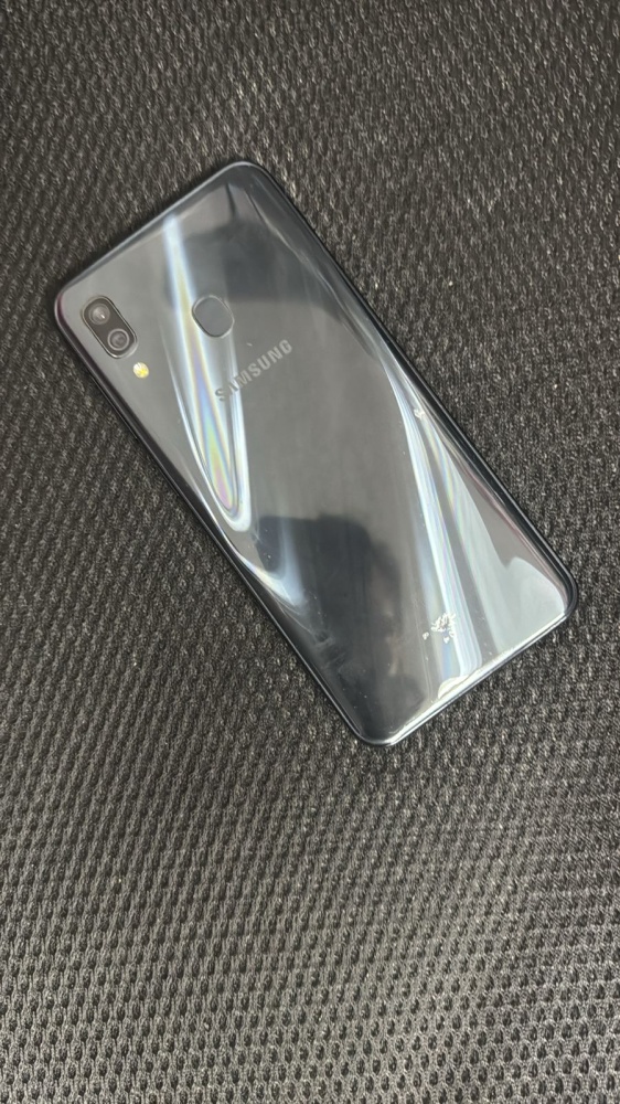 Смартфон Samsung A30 3/32