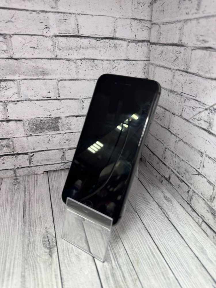 Смартфон iPhone 8 64 Gb