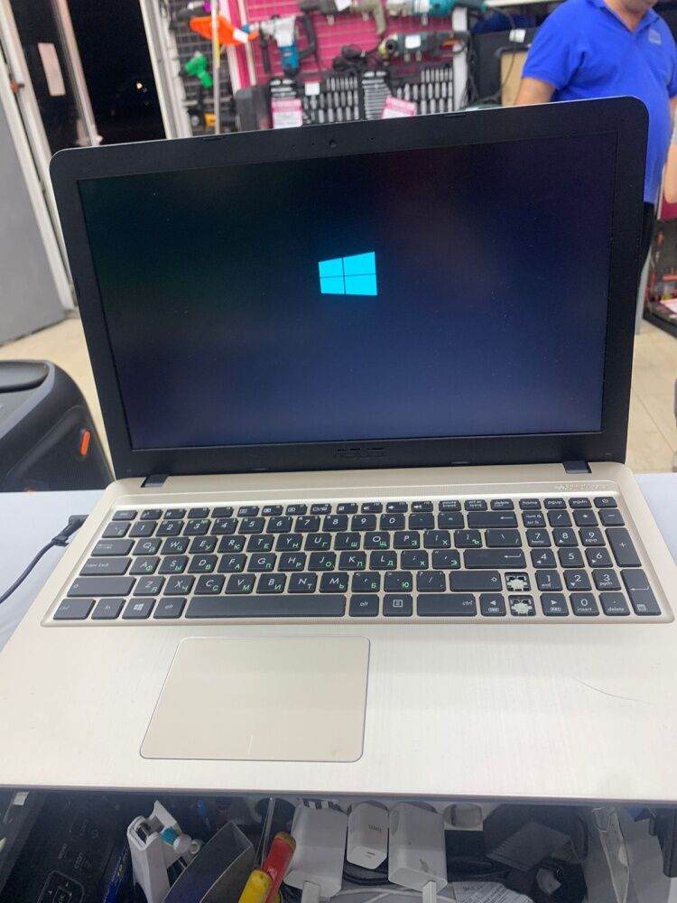 Ноутбук ASUS X540Y