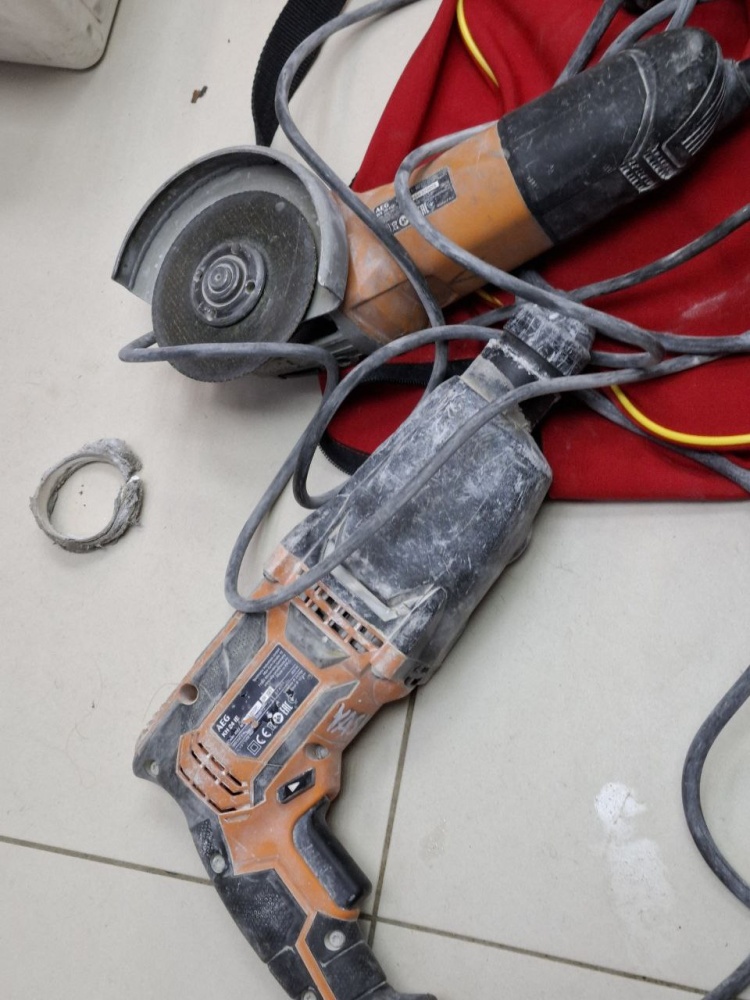 Перфоратор Aeg KH 24IE