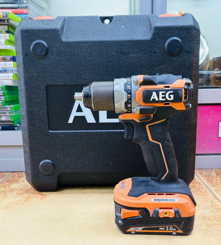 Шуруповерт AEG BS18SBL