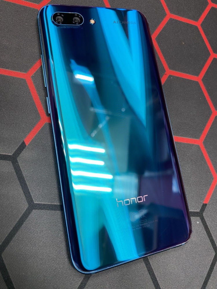 Смартфон Honor 10 4/128гб