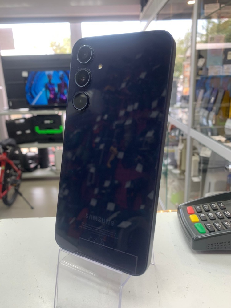Смартфон Samsung A35 8\256