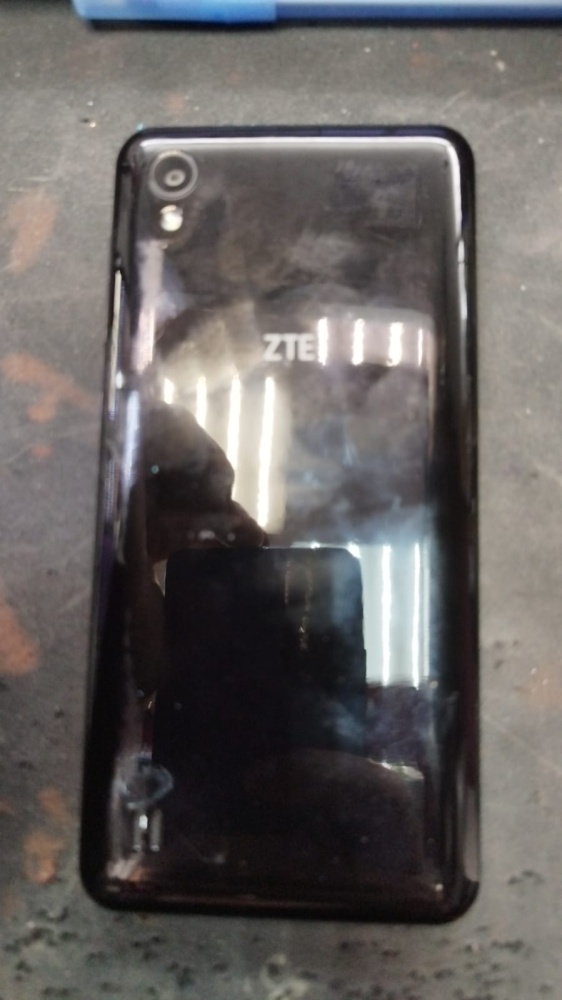 смартфон ZTE 2/16