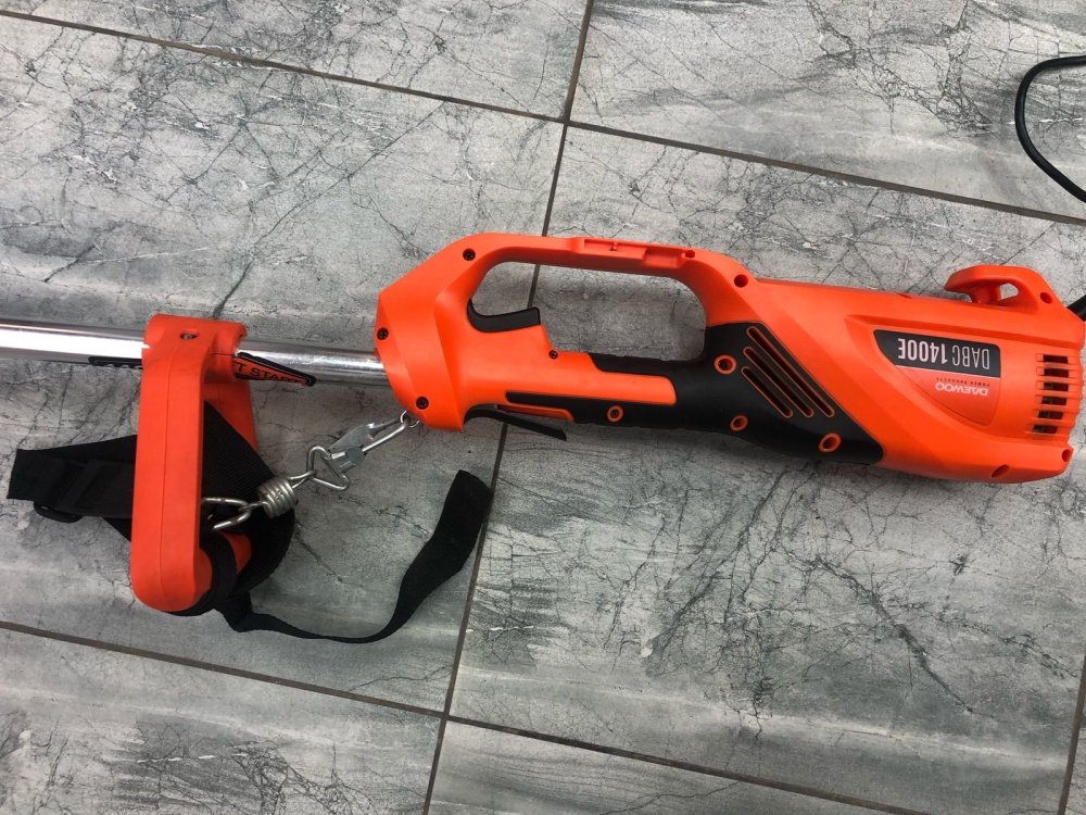 Электротриммер Daewoo 1400e