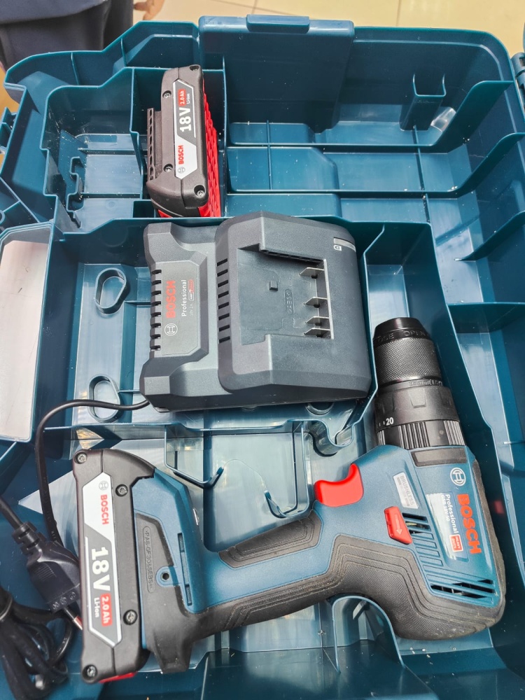 Шуруповерт Bosch gsb 18v-50