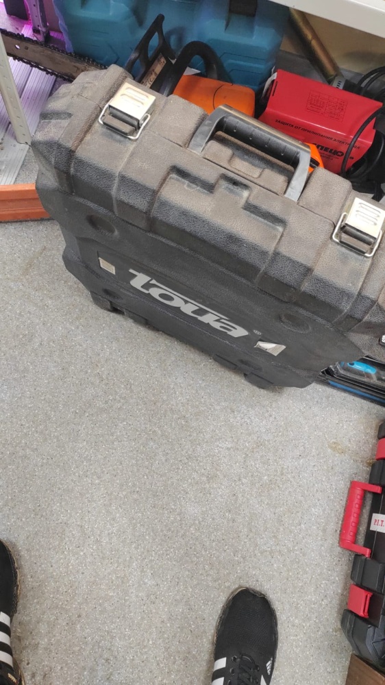 Монтажный пистолет