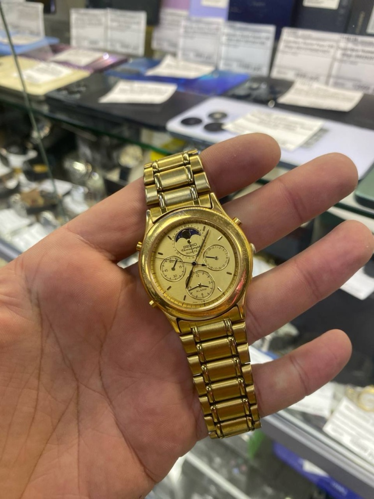 Часы Seiko7t36