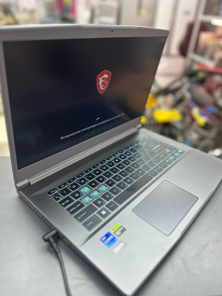 Ноутбук MSI 15 B12uc