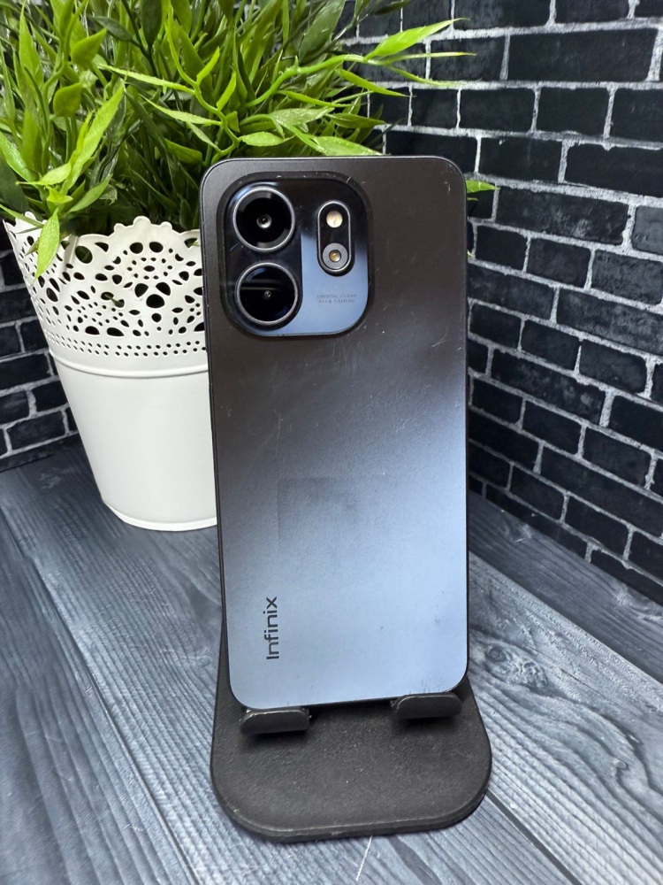 Мобильный телефон Infinix Smart 9 4/128