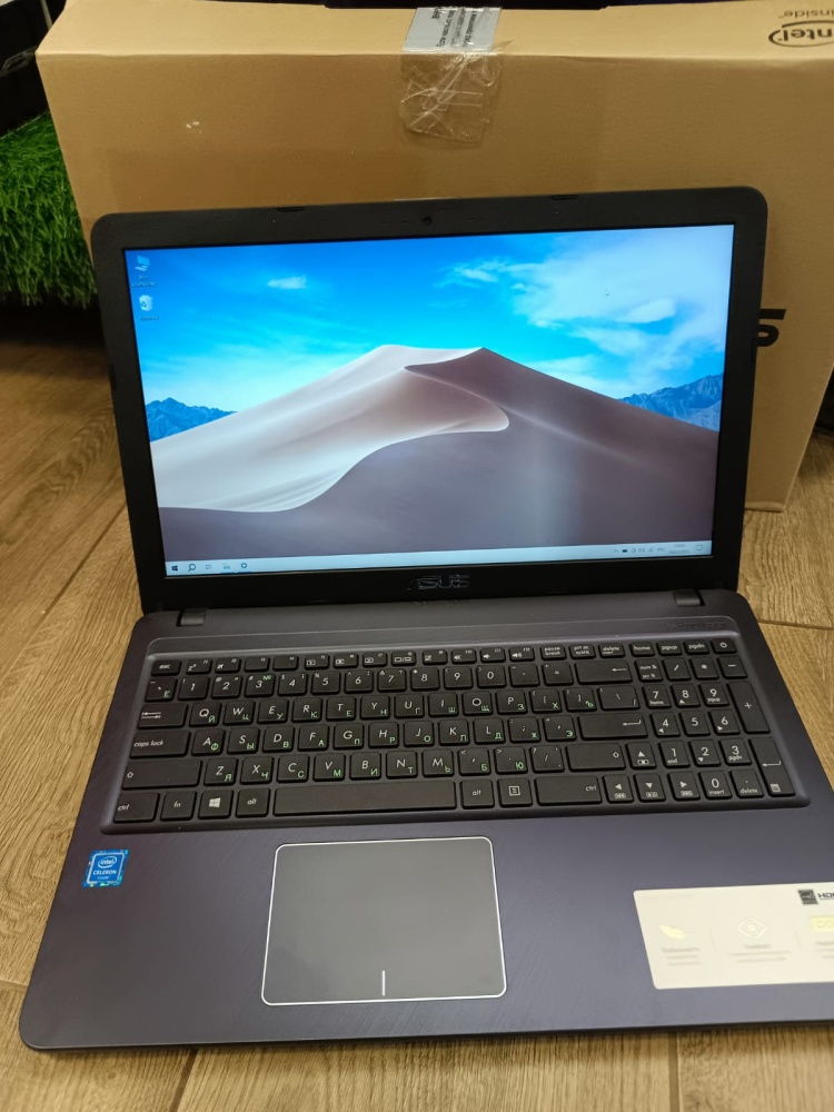 Ноутбук ASUS D543M