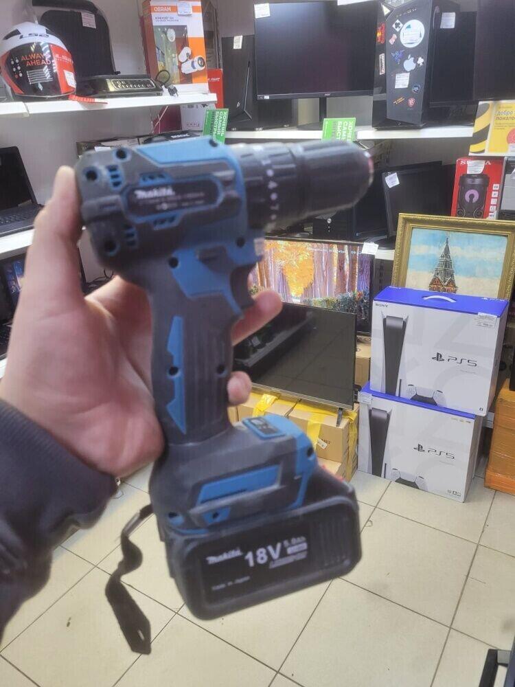 Шуруповерт Makita