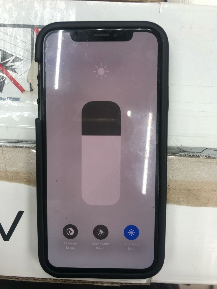 Смартфон iPhone X 64Gb