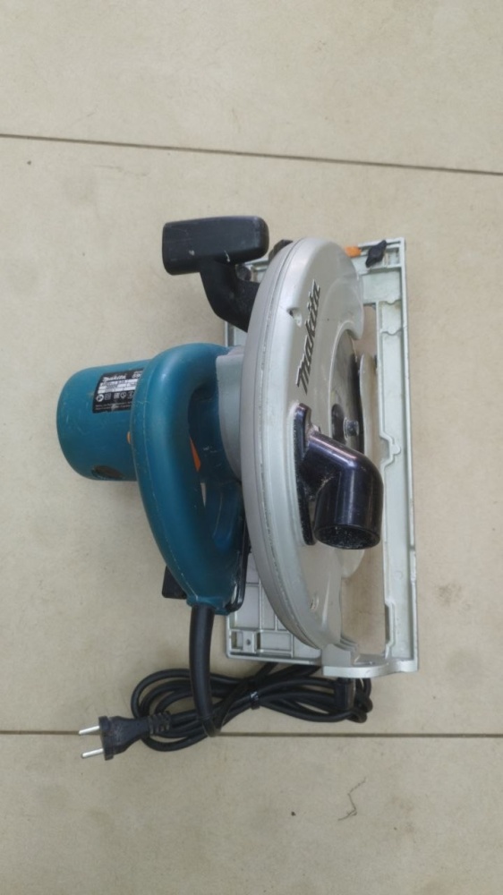 Пила ручная Makita 5903r (235)