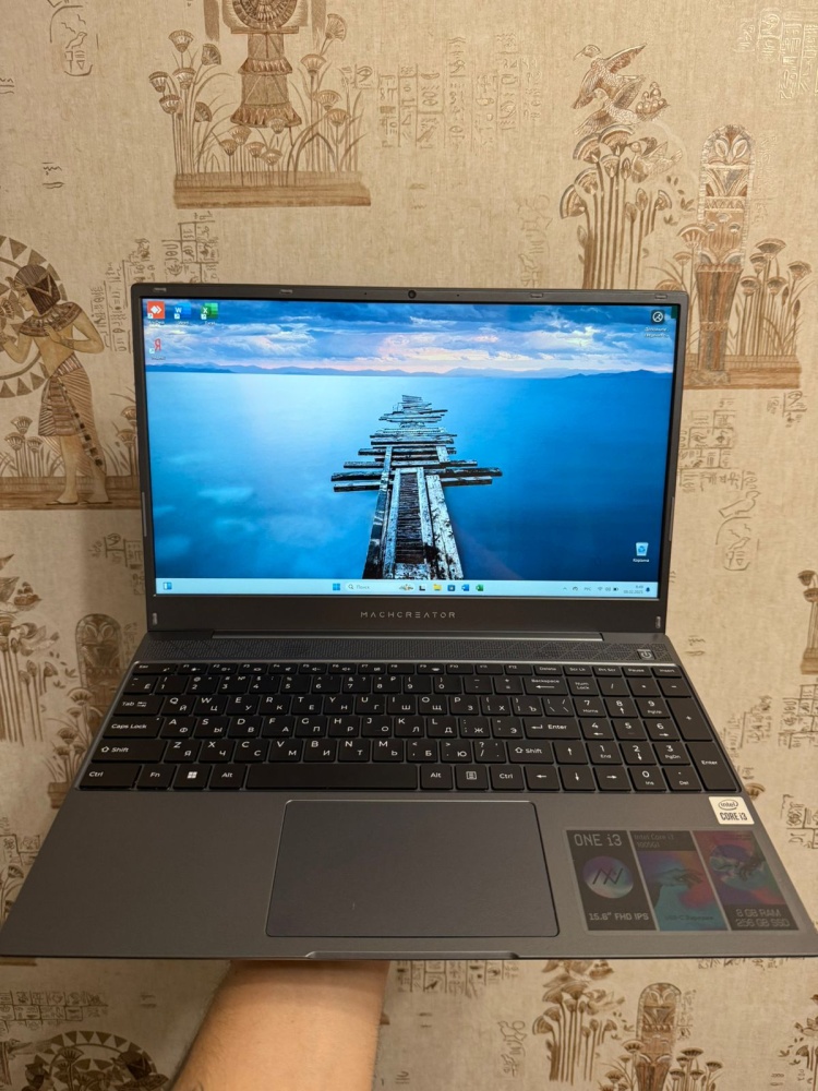 Ноутбук др марка One i3  8/256 GB 60 Гц