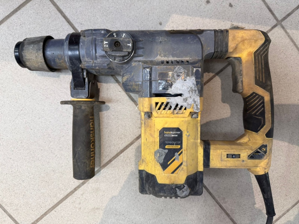 Перфоратор Hanskonner HRH0828RE