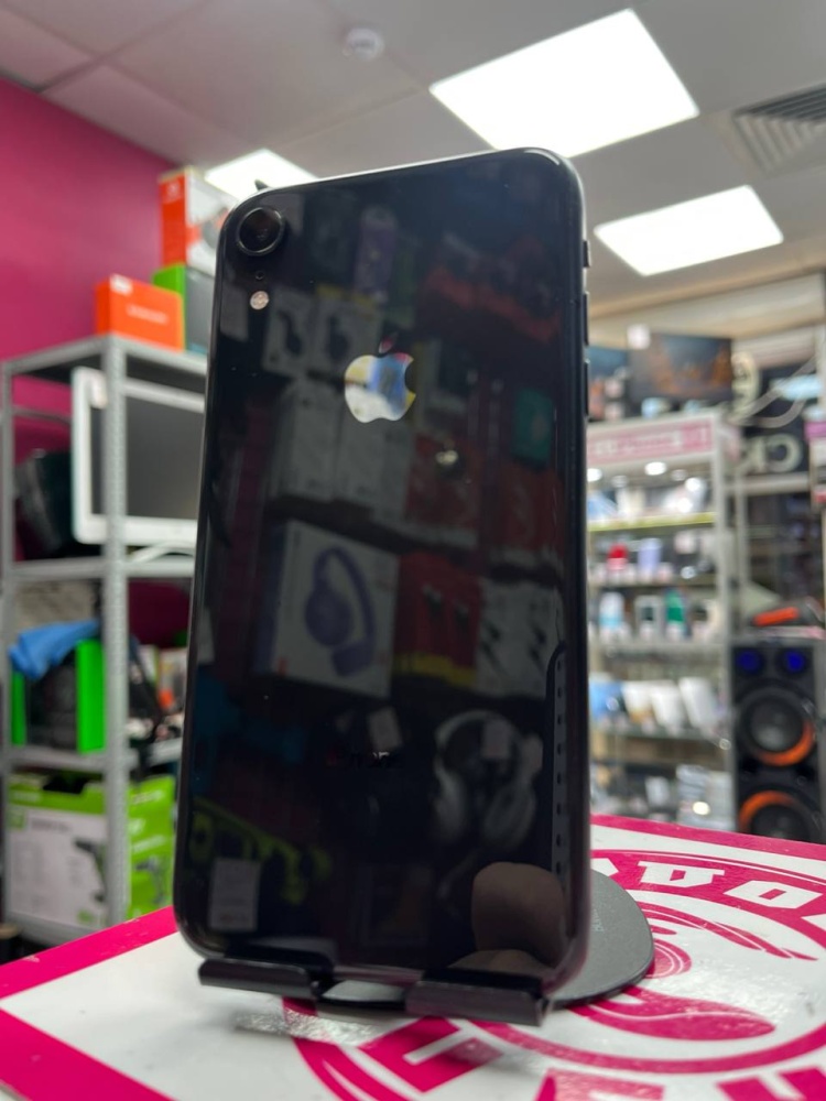 Смартфон iPhone XR 64 Gb 80%