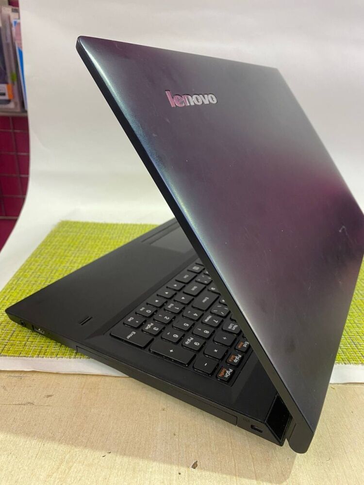 Ноутбук Lenovo  b50-30