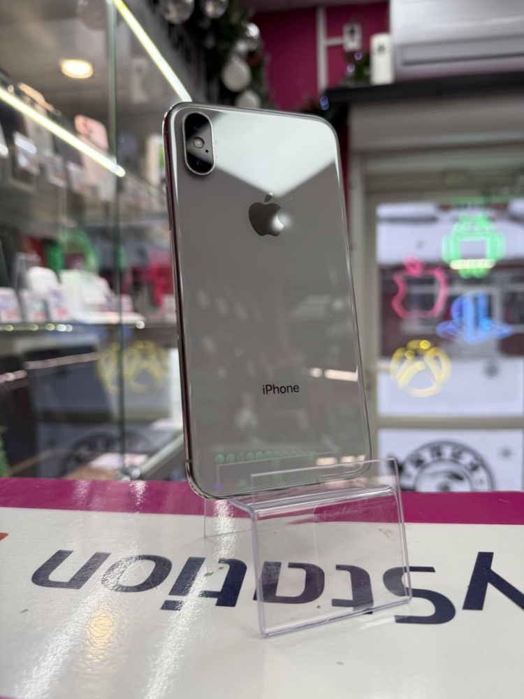 Смартфон iPhone X 64Gb