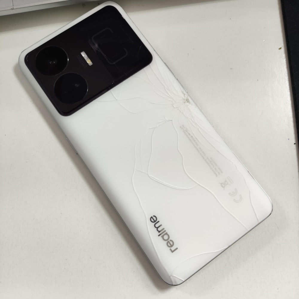 Смартфон Realme GT3 240W 16/1T