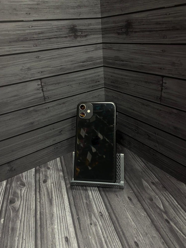 Смартфон iPhone 11 64Gb 76%