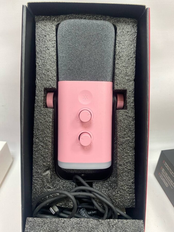 Микрофон FiFine AM 8