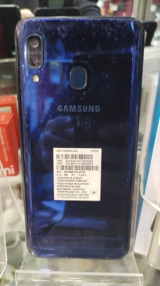 Смартфон Samsung A20  32 гб