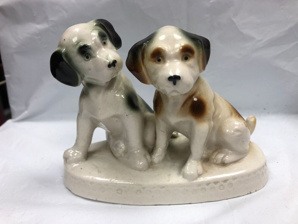 Статуэтка две собаки