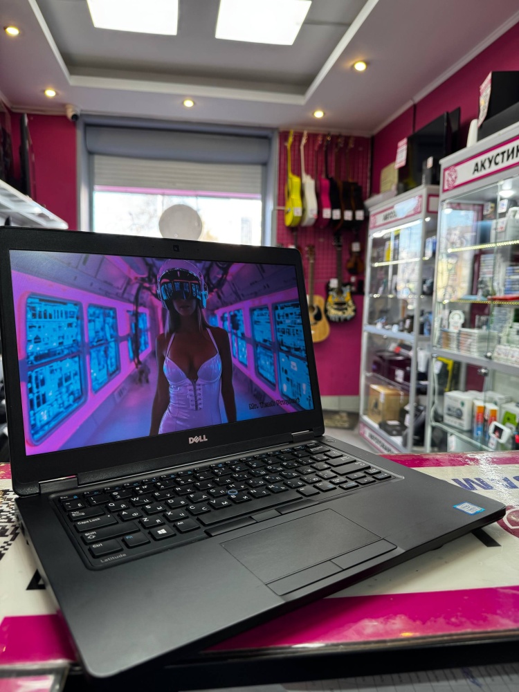 Ноутбук Dell i5-7200u/8озу/250gb