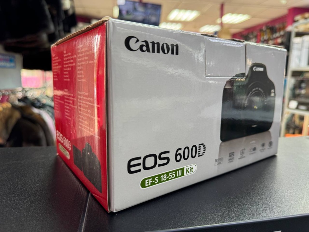 Фотоаппарат Canon 600D Новый
