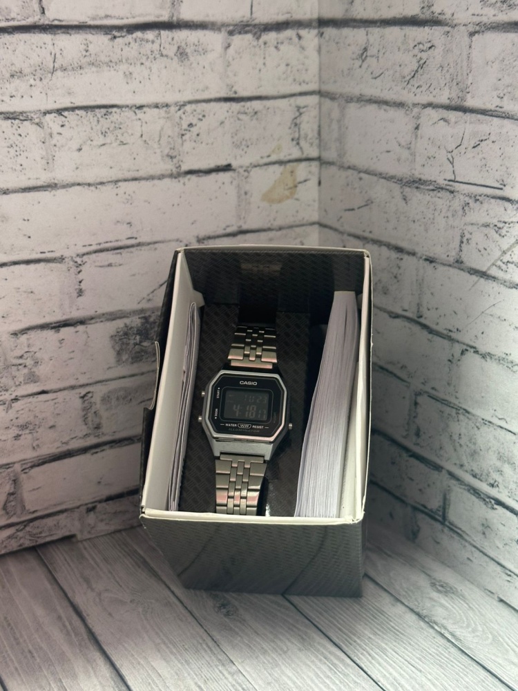 Часы CASIO