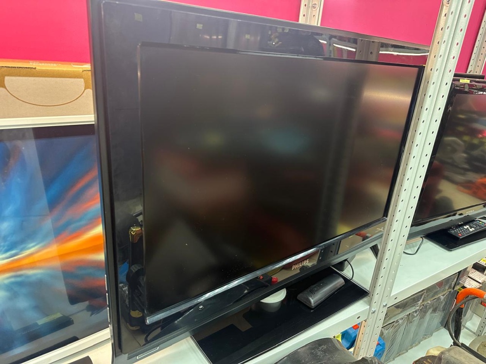 Телевизор Philips 32