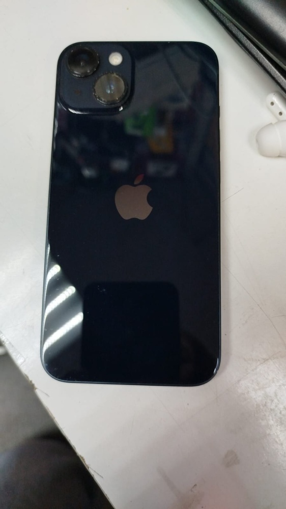 Смартфон iPhone 14