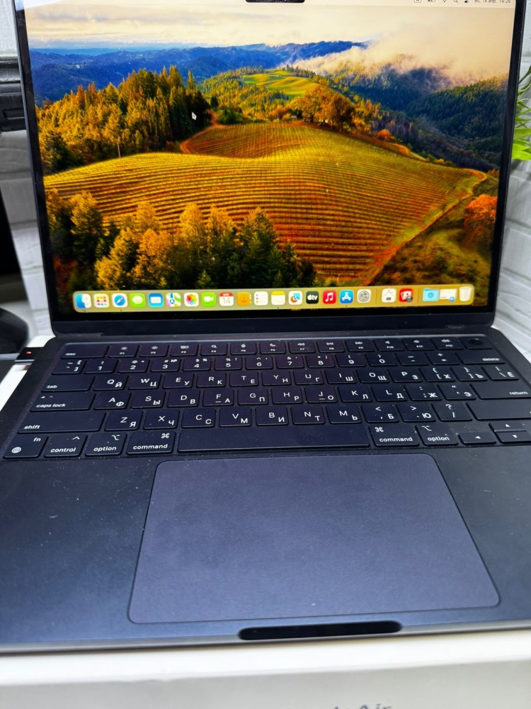 Ноутбук Macbook Air 13* M2 8-256