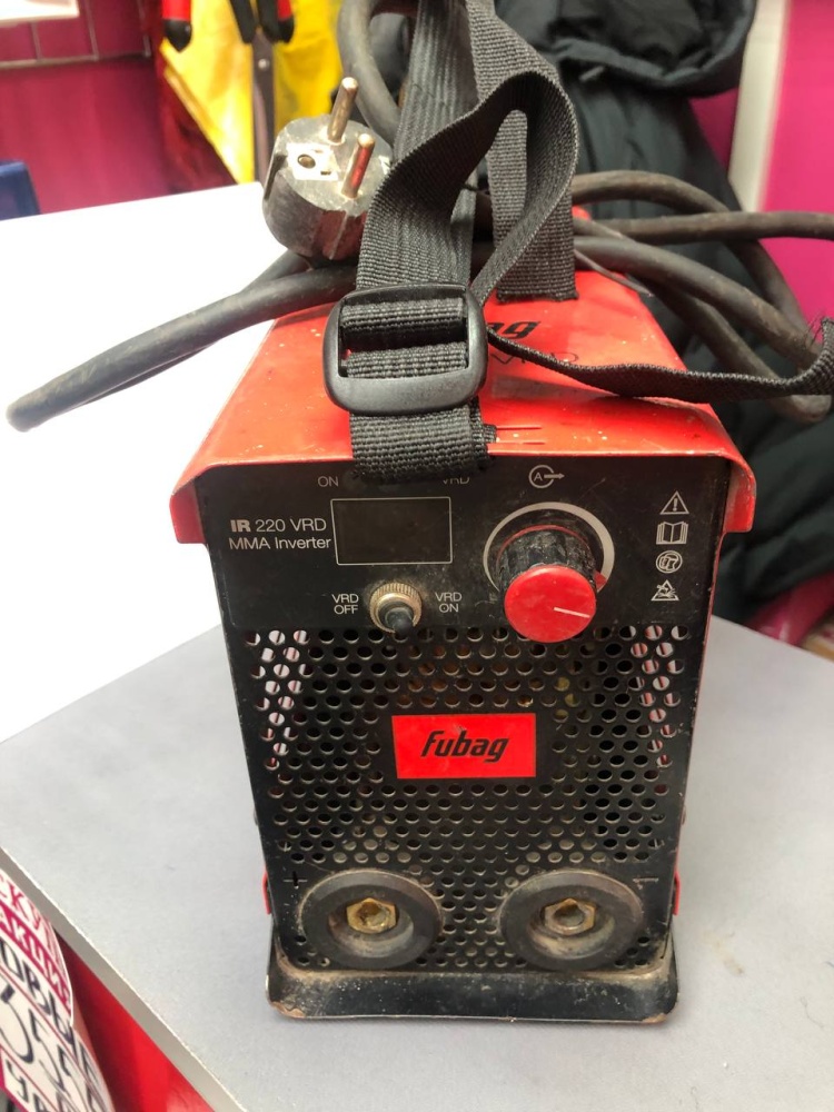 Сварочный аппарат FUBAG 220 VRD