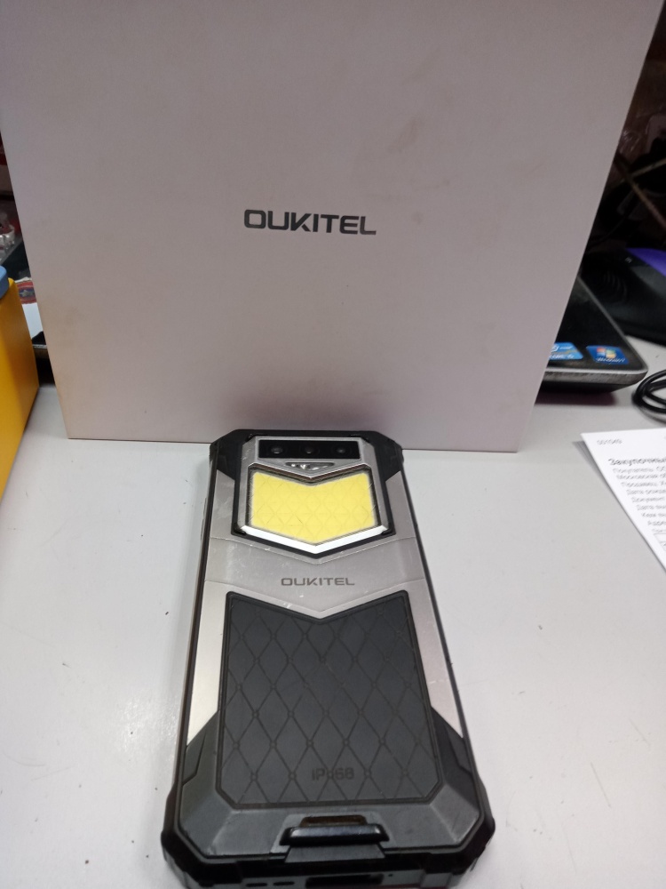 Мобильный телефон Oukitel WP 26