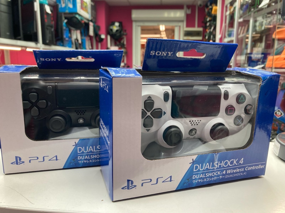 Геймпад DualShock 4