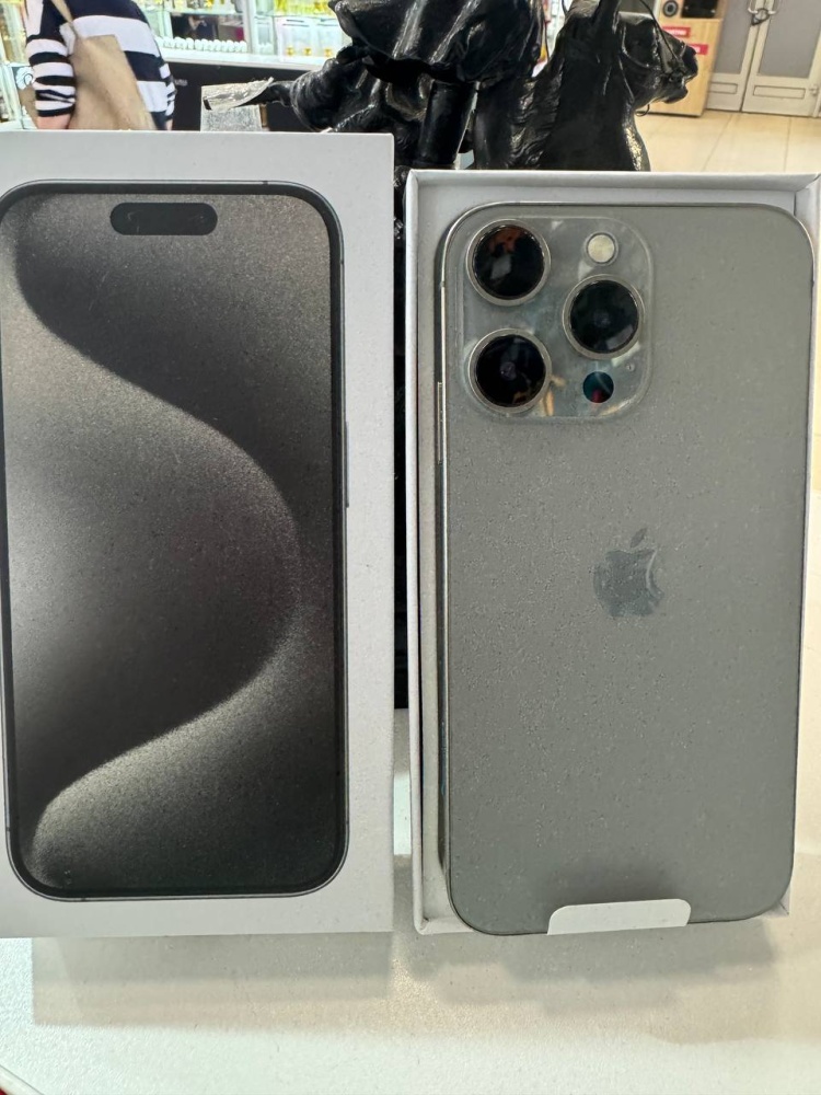 Смартфон iPhone XR 128 Gb ( корпус 15 Pro) Natural Titanium