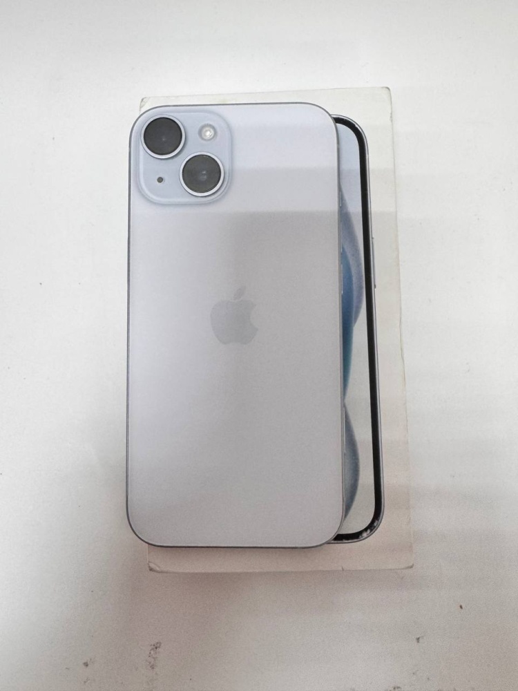Смартфон iPhone 15 128