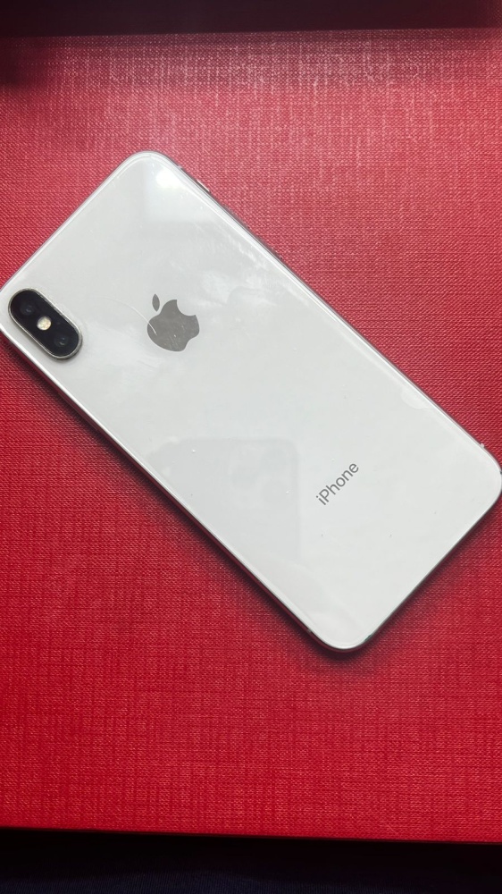 Смартфон iPhone X 64Gb