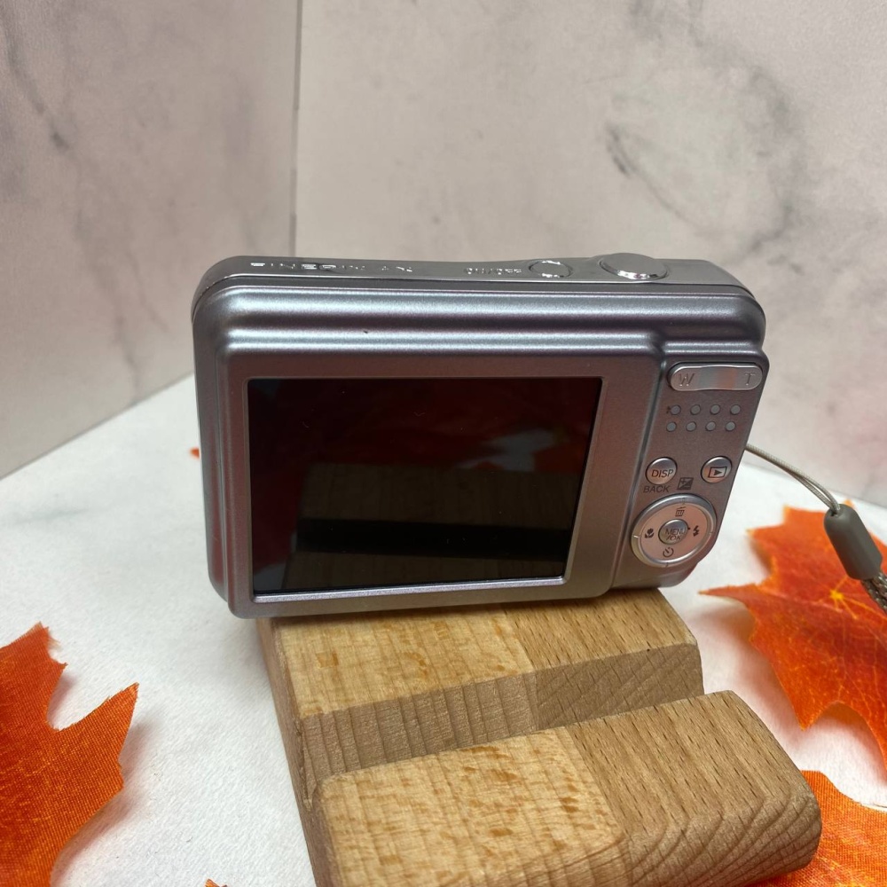 Фотоаппарат Fujifilm Finepix AX550