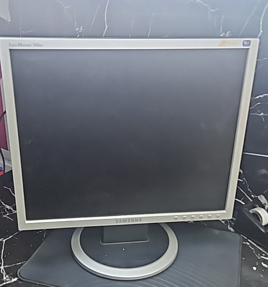 SAMSUNG 740BF