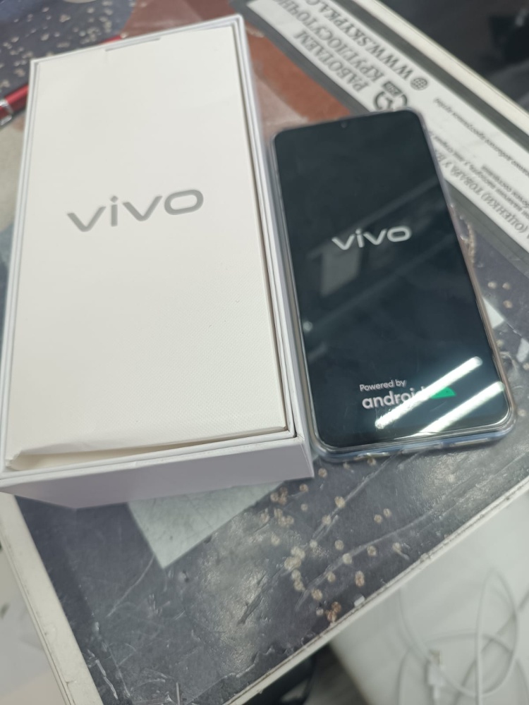 Смартфон Vivo T1 6-128