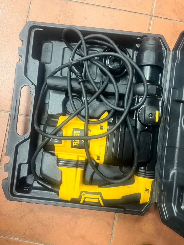 Перфоратор Denzel RHV-1050-38