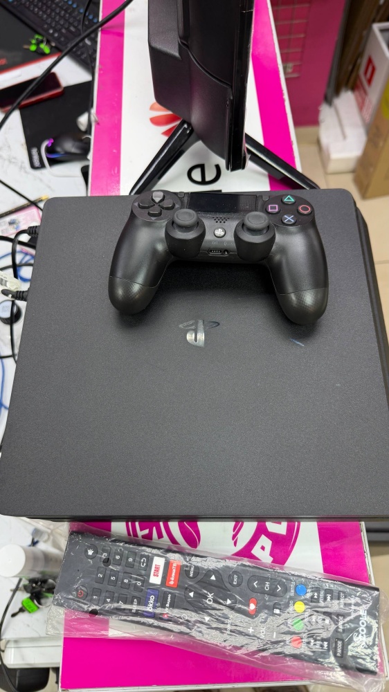 Игровая приставка Sony PlayStation 4 slim 500