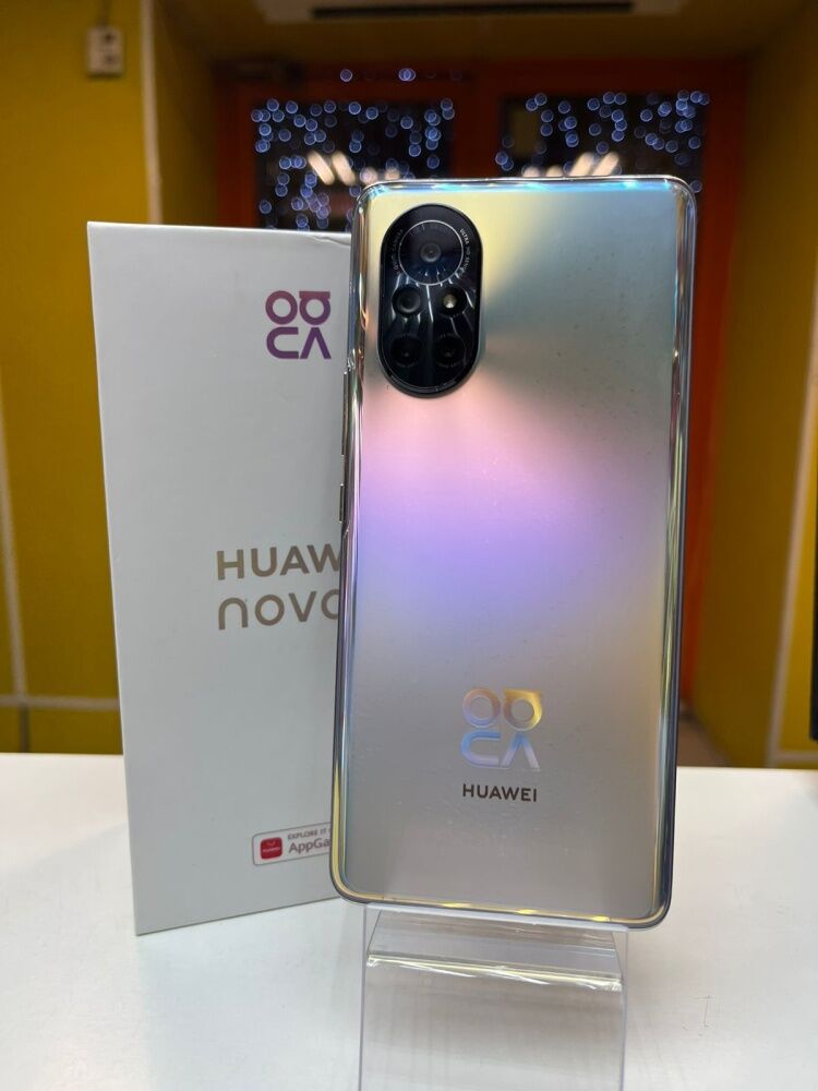 Смартфон Huawei Nova 8 8/128