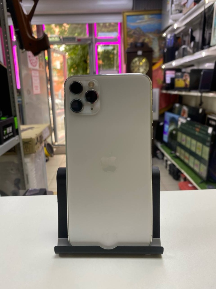 Смартфон iPhone 11 PRO MAX 64 Gb