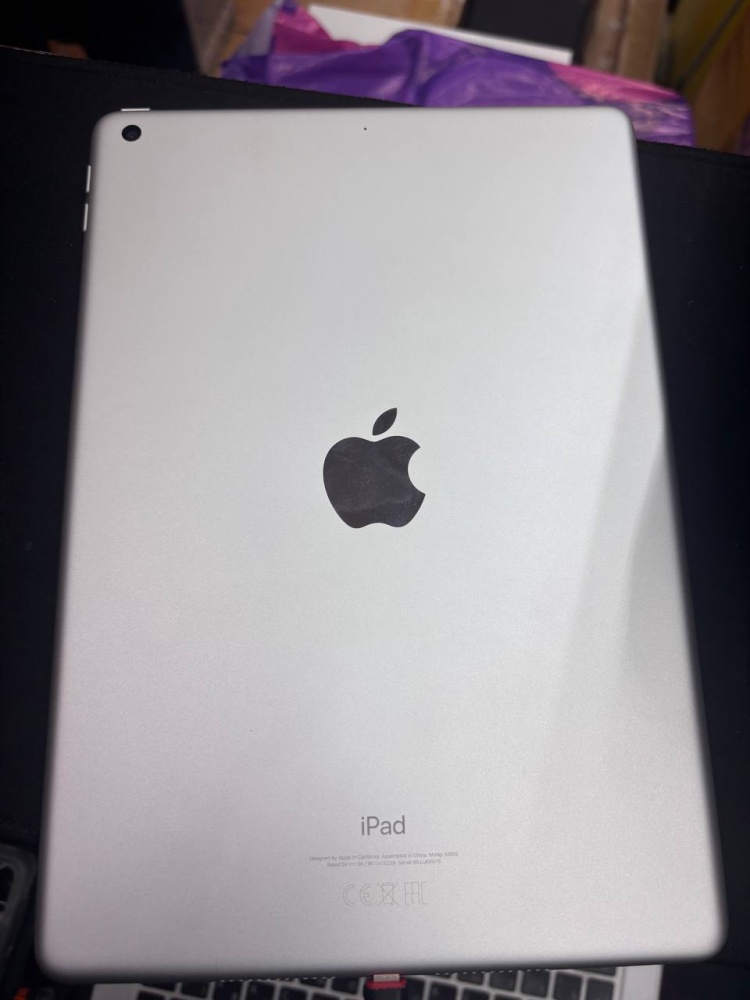 Планшет Apple iPad Air 9 поколения A2602