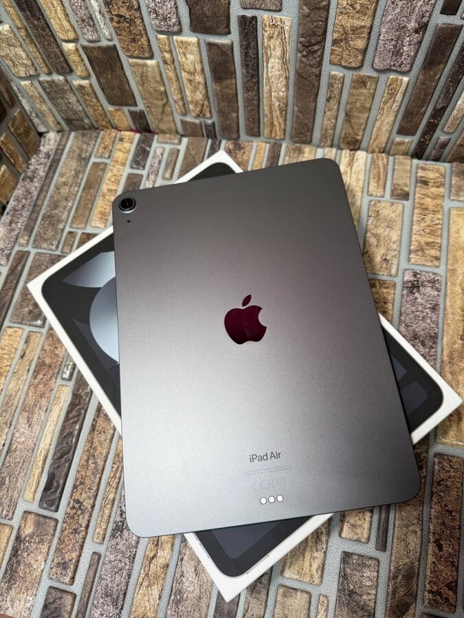 Планшет Apple iPad Air 5 2022 64 wi fi